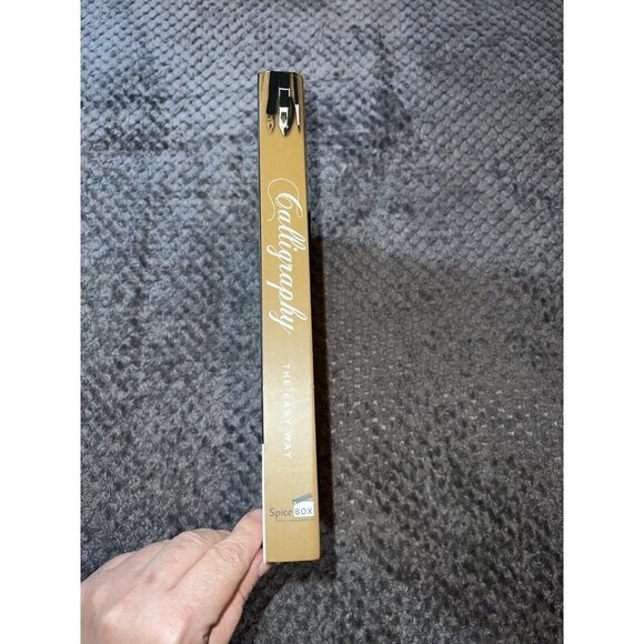 SPICEBOX Adult Art Craft & Hobby Kits Art Studio Calligraphy With 5 Class - Picture 4 of 7